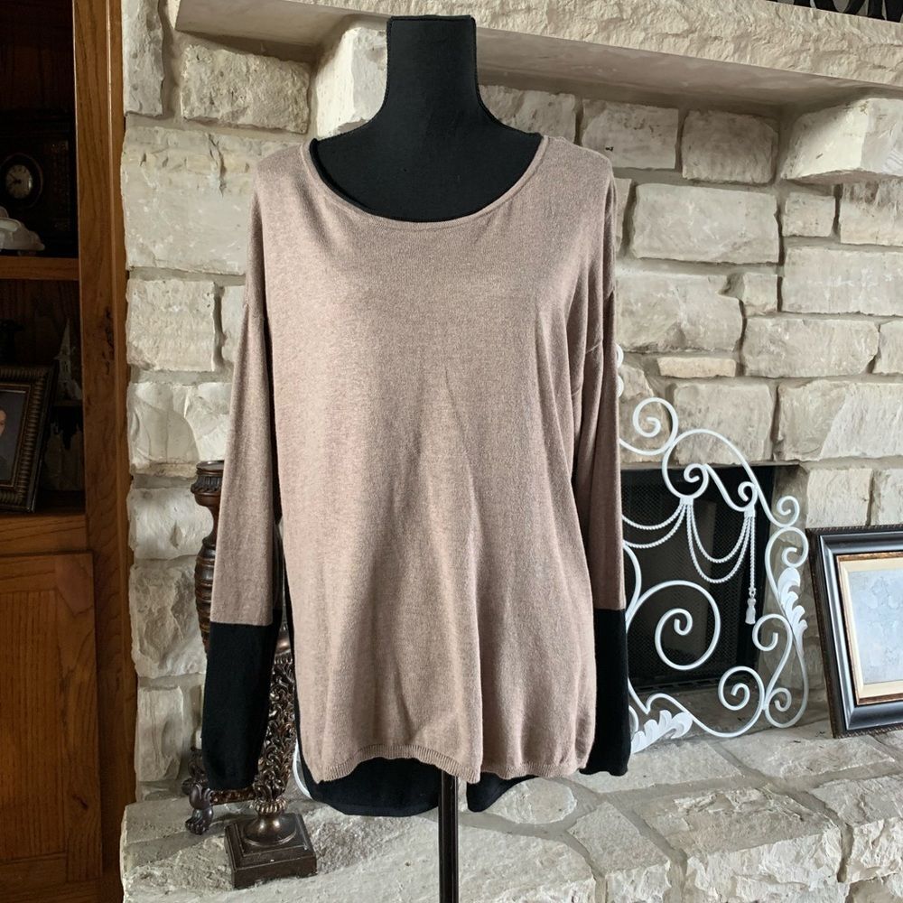 New York & Company Colorblock Zip Back Sweater - Picture 4 of 11